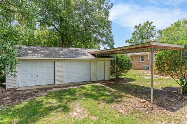 925 Clearmont Drive, Dothan, AL 36301