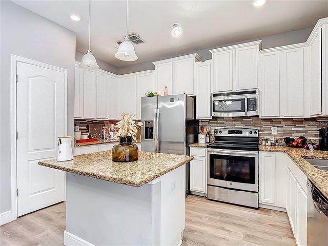 4442 FENNWOOD COURT, Wesley Chapel, FL 33543
