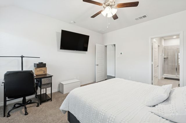 9721 Tinsley Street, Aubrey, TX 76227