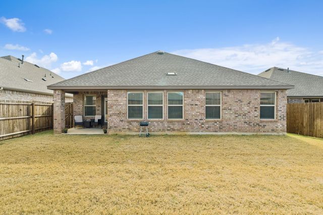 9721 Tinsley Street, Aubrey, TX 76227