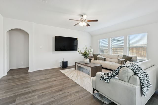 9721 Tinsley Street, Aubrey, TX 76227