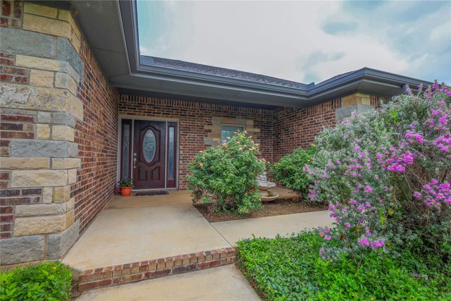 5123 Sudderth LN, Early, TX 76802