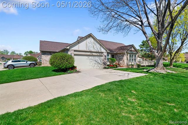 15487 Orchard Ridge Drive, Clinton Township, MI 48038