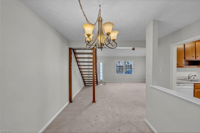 106 Englewood DR, Yorktown, VA 23692