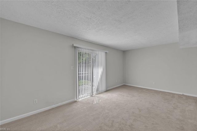 106 Englewood DR, Yorktown, VA 23692