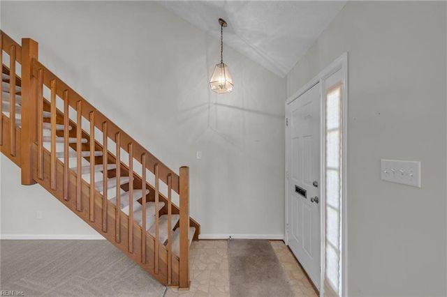 106 Englewood DR, Yorktown, VA 23692