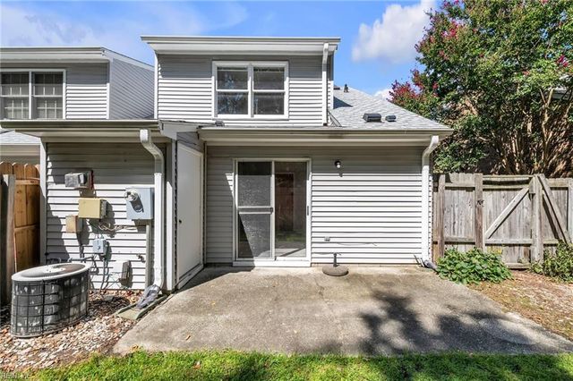 106 Englewood DR, Yorktown, VA 23692