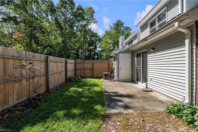 106 Englewood DR, Yorktown, VA 23692