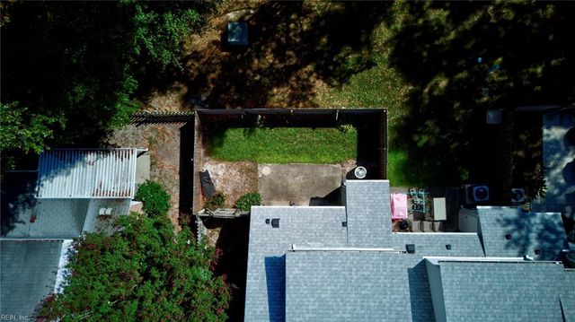 106 Englewood DR, Yorktown, VA 23692