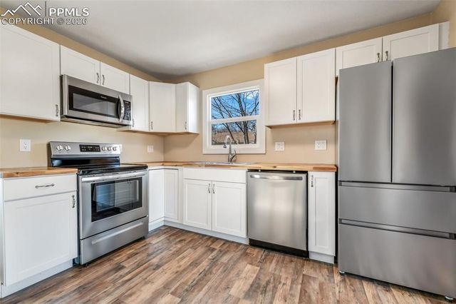 1051 Montrose Avenue, Colorado Springs, CO 80905