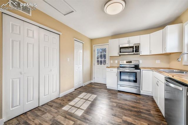 1051 Montrose Avenue, Colorado Springs, CO 80905