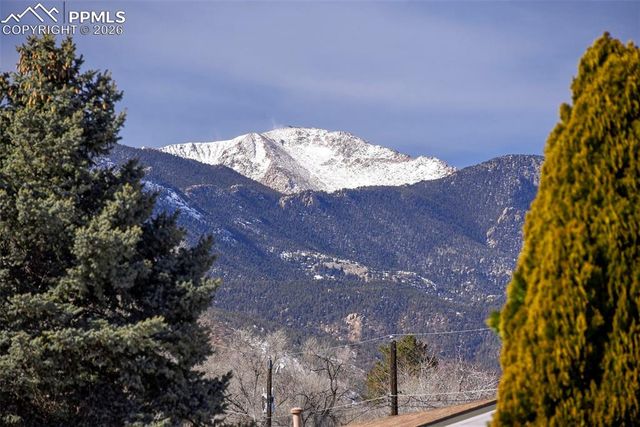 1051 Montrose Avenue, Colorado Springs, CO 80905