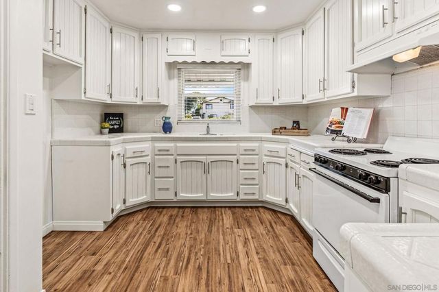 1060 Del Mar Avenue, Chula Vista, CA 91911