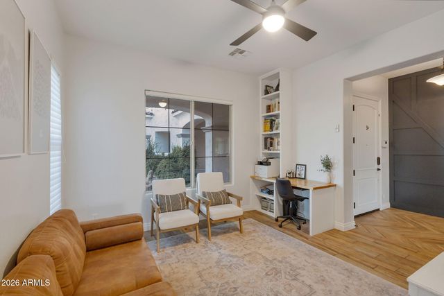 2972 E FRUITVALE Avenue, Gilbert, AZ 85297