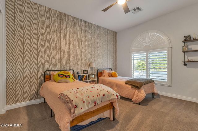 2972 E FRUITVALE Avenue, Gilbert, AZ 85297