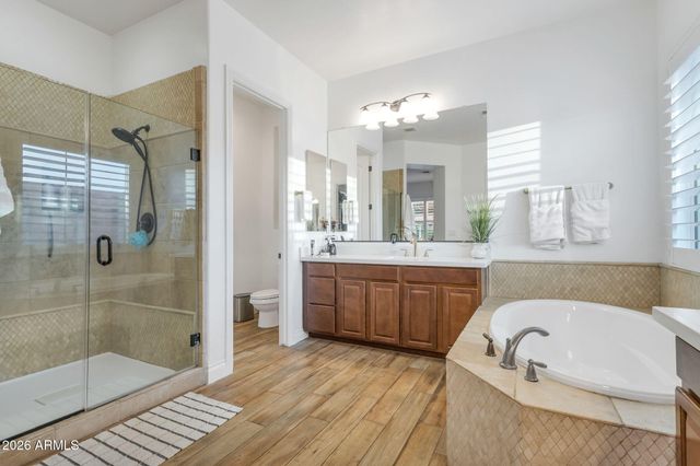 2972 E FRUITVALE Avenue, Gilbert, AZ 85297