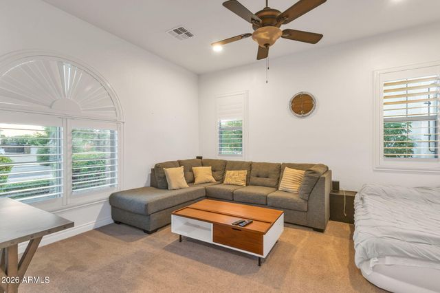 2972 E FRUITVALE Avenue, Gilbert, AZ 85297