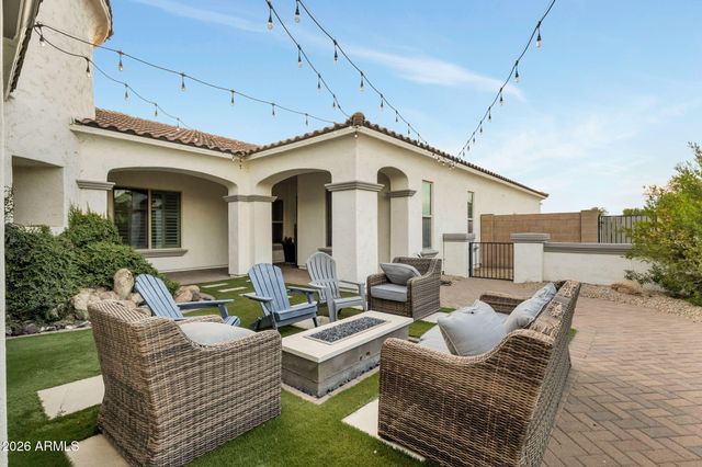 2972 E FRUITVALE Avenue, Gilbert, AZ 85297