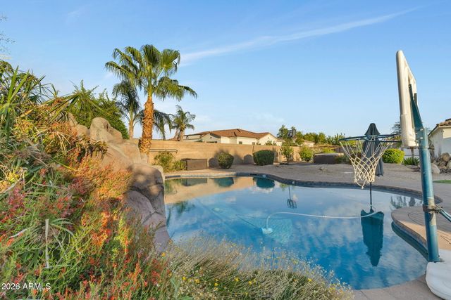 2972 E FRUITVALE Avenue, Gilbert, AZ 85297