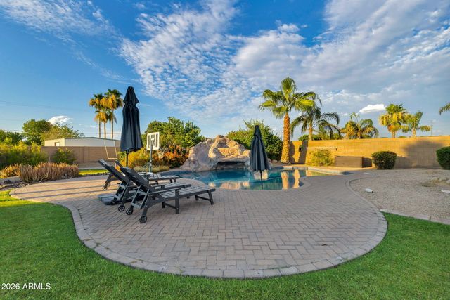 2972 E FRUITVALE Avenue, Gilbert, AZ 85297