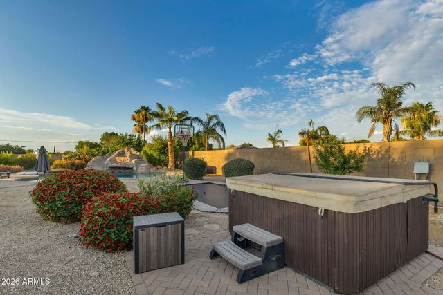 2972 E FRUITVALE Avenue, Gilbert, AZ 85297