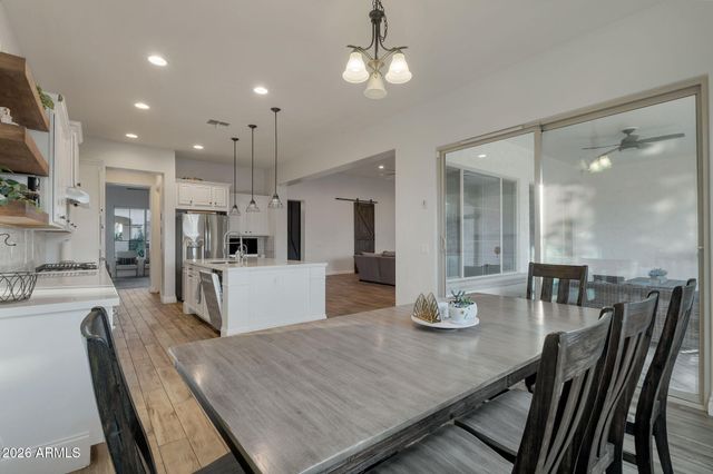 2972 E FRUITVALE Avenue, Gilbert, AZ 85297