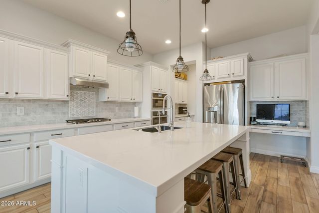 2972 E FRUITVALE Avenue, Gilbert, AZ 85297