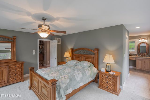 4193 Parris Drive, Lenoir City, TN 37772