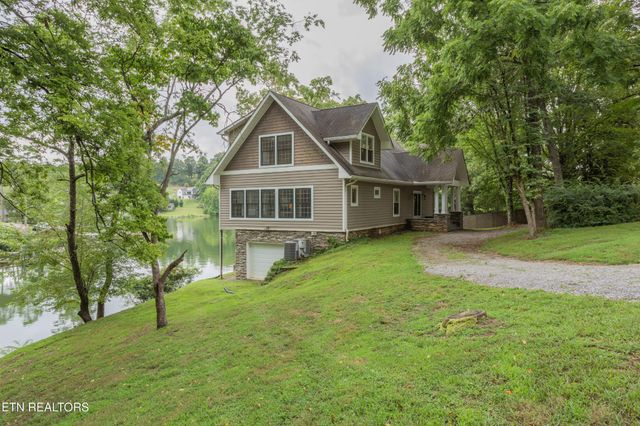 4193 Parris Drive, Lenoir City, TN 37772