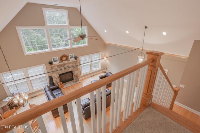 4193 Parris Drive, Lenoir City, TN 37772