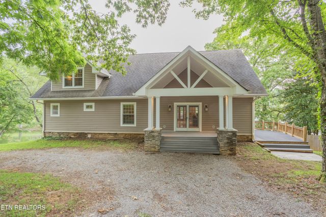 4193 Parris Drive, Lenoir City, TN 37772