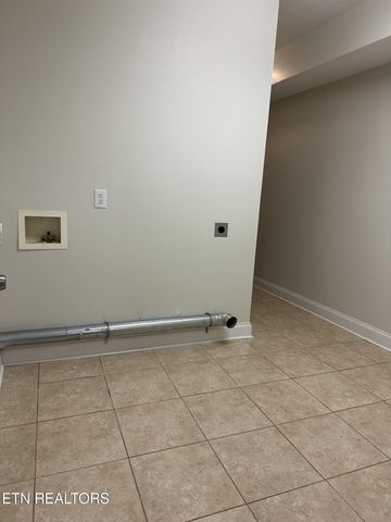 4193 Parris Drive, Lenoir City, TN 37772