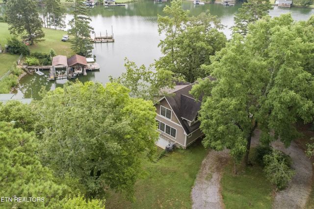4193 Parris Drive, Lenoir City, TN 37772