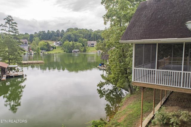 4193 Parris Drive, Lenoir City, TN 37772