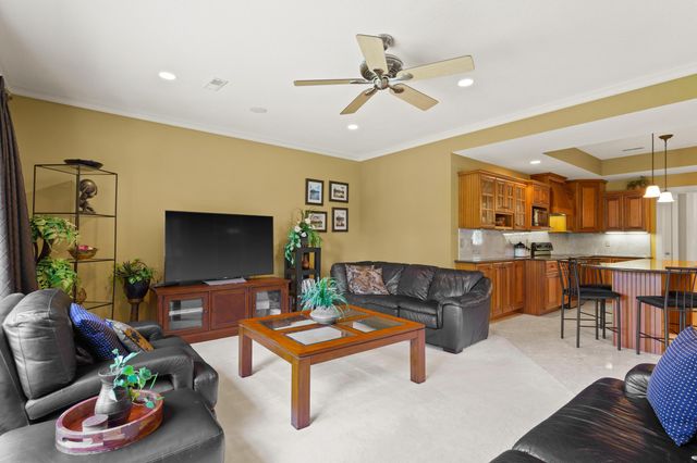 1208 TARTAN PL, Columbia, MO 65203