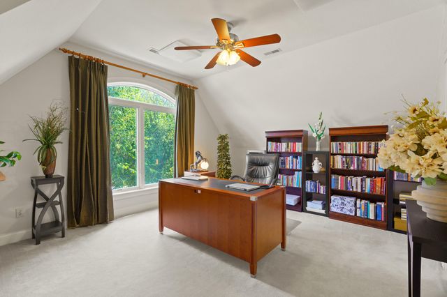 1208 TARTAN PL, Columbia, MO 65203