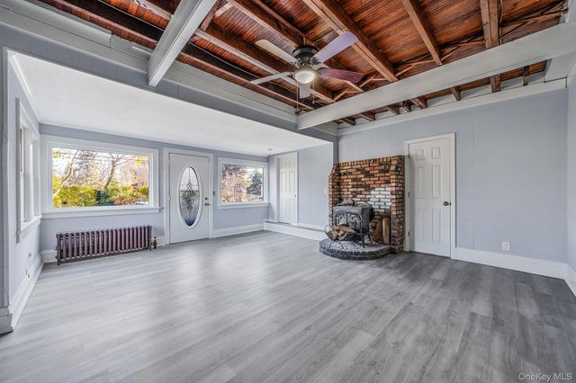 44 Lynbrook Drive, Sound Beach, NY 11789