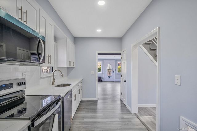 44 Lynbrook Drive, Sound Beach, NY 11789