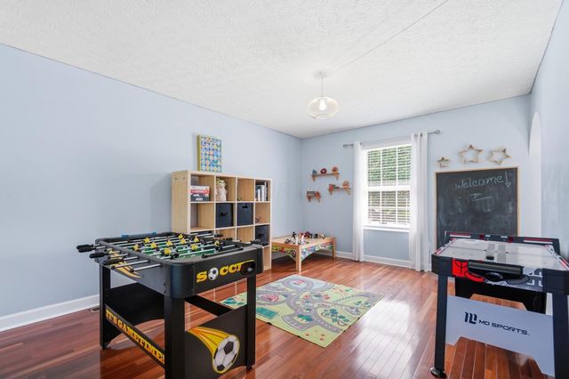 17 Tabilore Loop, Delaware, OH 43015