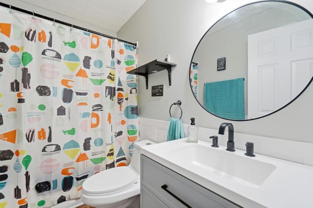 17 Tabilore Loop, Delaware, OH 43015