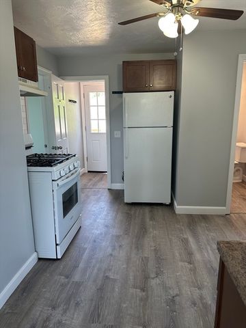 38 Taunton Avenue 2, Seekonk, MA 02771