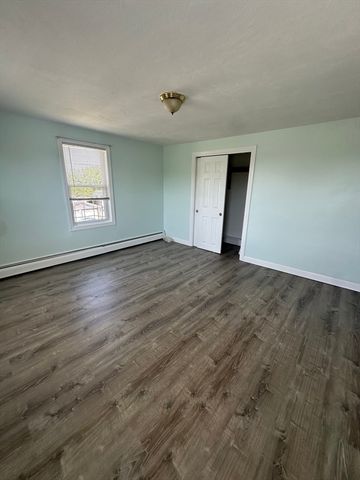 38 Taunton Avenue 2, Seekonk, MA 02771