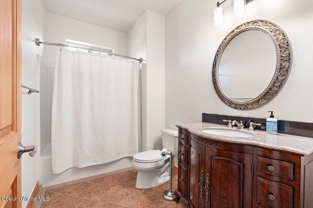 9024 N BALDWIN CT, Hayden, ID 83835