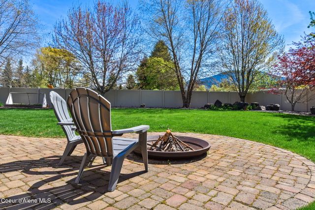 9024 N BALDWIN CT, Hayden, ID 83835