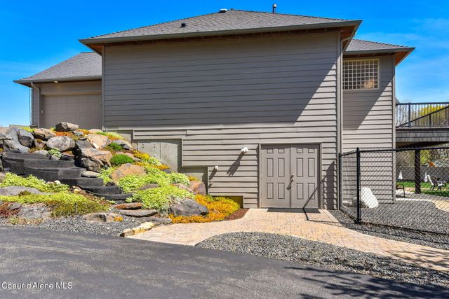 9024 N BALDWIN CT, Hayden, ID 83835
