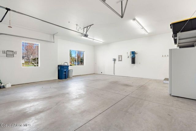 9024 N BALDWIN CT, Hayden, ID 83835