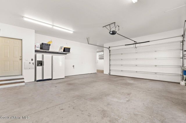 9024 N BALDWIN CT, Hayden, ID 83835