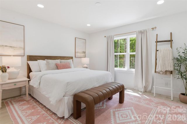 1321 Gateshead Lane, Matthews, NC 28105