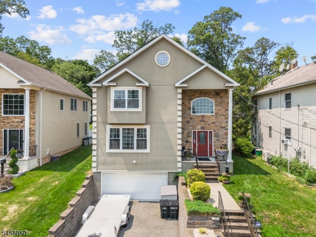 39 Paterson Ave, Clifton City, NJ 07014 — photo 2
