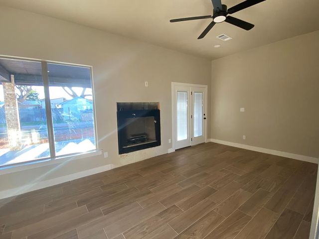 709 NW 10th St, Andrews, TX 79714